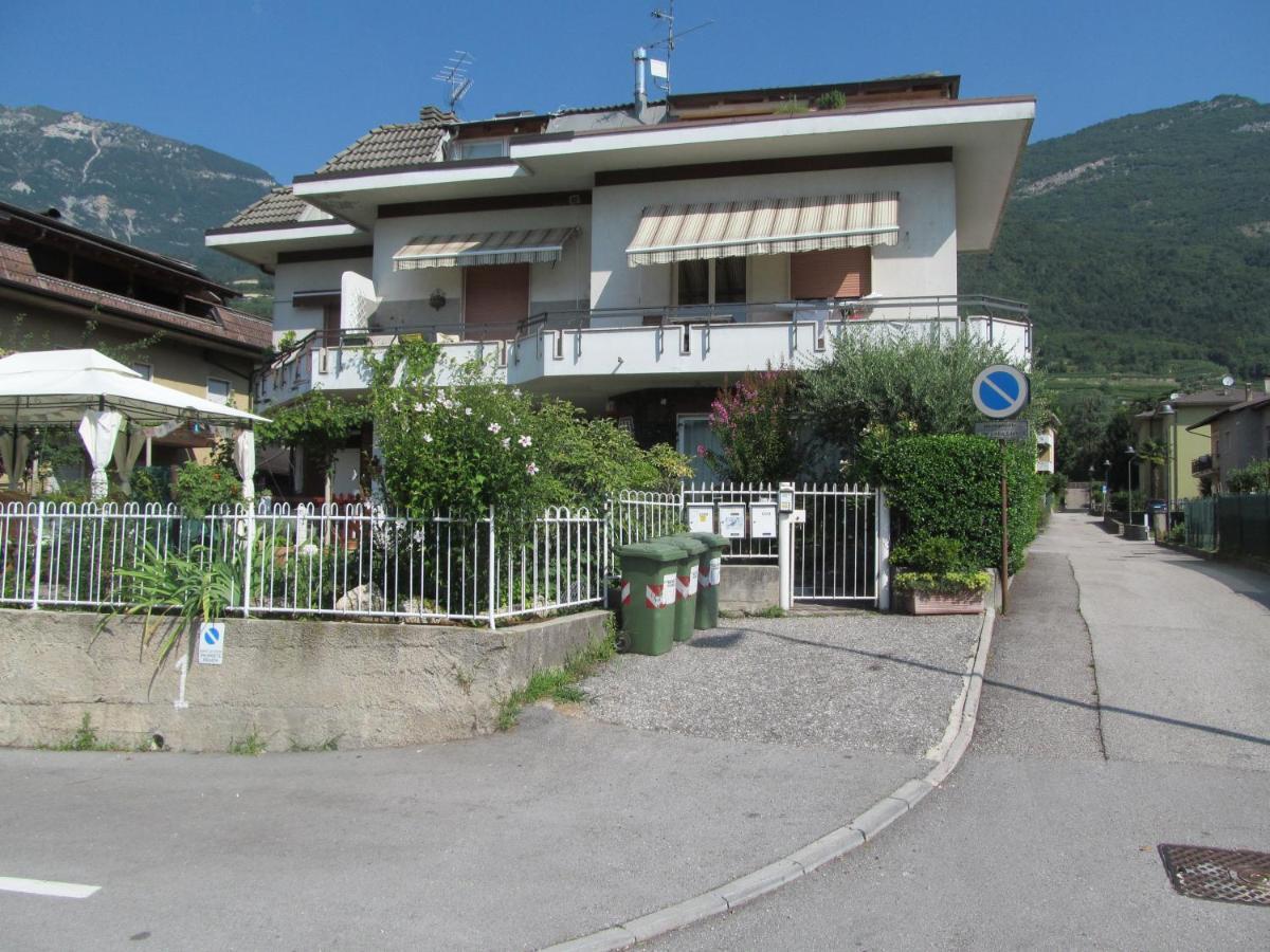 Grazioso Appartamento Tra Cultura, Lago E Montagna Pomarolo ภายนอก รูปภาพ